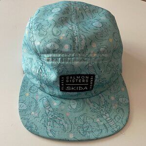Skida Salmon Sisters Hat